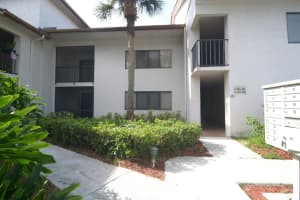 3400  Twin Lakes Terrace   103, Fort Pierce, FL 34951 Sold 10/03/22