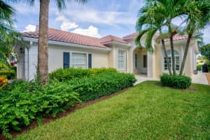 827  Niemen Drive, Palm Beach Gardens, FL 33410 Sold 11/11/22