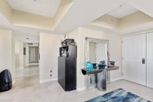 600 W Las Olas Boulevard   2005s, Fort Lauderdale, FL 33312 Sold 02/03/23