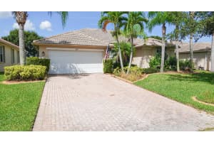 552 NW Waverly Circle, Port Saint Lucie, FL 34983 Sold 01/10/23