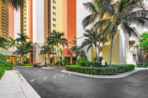 2640  Lake Shore Drive   207, Riviera Beach, FL 33404 Sold 12/07/22