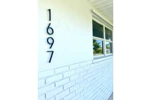 1697 SE Monroe Street, Stuart, FL 34997 Sold 10/14/22