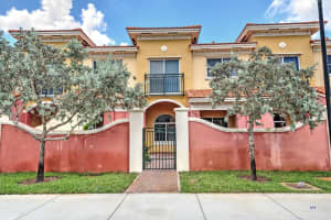 2997 NW 35th Terrace, Lauderdale Lakes, FL 33311 Sold 10/12/22