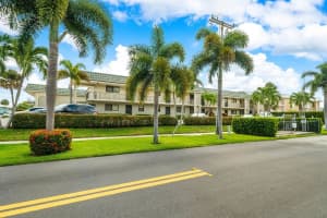 326  Northlake Drive   201, North Palm Beach, FL 33408 Sold 10/28/22
