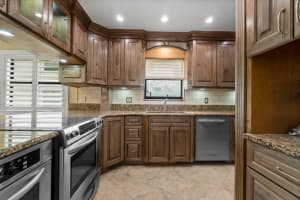 326  Northlake Drive   201, North Palm Beach, FL 33408 Sold 10/28/22