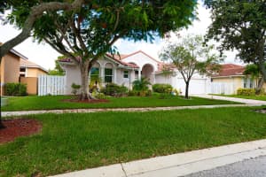 1208 Nw 165th Avenue Pembroke Pines, FL 33028 Sold 02/10/23