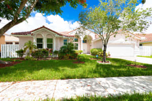 1208 Nw 165th Avenue Pembroke Pines, FL 33028 Sold 02/10/23