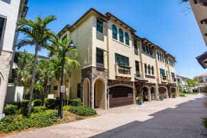 617  Windward Circle  S, Boynton Beach, FL 33435 Sold 12/19/22