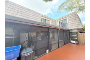 842  Springdale Circle, Palm Springs, FL 33461 Sold 01/06/23