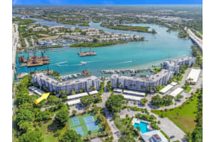 1748  Jupiter Cove Drive   221, Jupiter, FL 33469 Sold 09/30/22