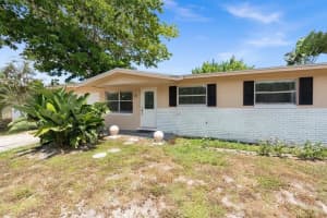 1645 NE Dixie Hwy, Jensen Beach, FL 34957, Sold 01/05/23