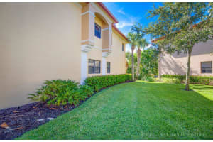 6640 SE Woodmill Pond Ln, Stuart, FL 34997, Sold 12/28/22