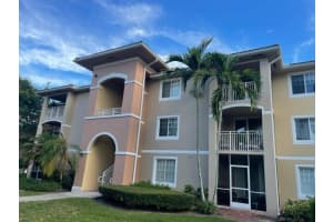 6426  Emerald Dunes Drive   203, West Palm Beach, FL 33411 Sold 12/06/22
