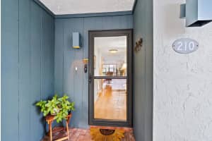 175 SE Saint Lucie Boulevard   I-210, Stuart, FL 34996 Sold 12/22/22