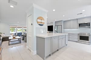 731 NE 12th Terrace   8, Boynton Beach, FL 33435 Sold 11/18/22