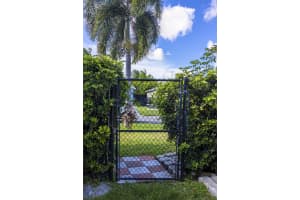 1219  Baycourt Isle, Green Acres, FL 33413 Sold 10/03/22