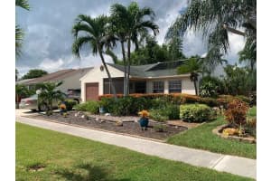 5157  Canal Circle  S, Lake Worth Beach, FL 33467 Sold 12/01/22
