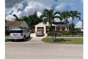 5157  Canal Circle  S, Lake Worth Beach, FL 33467 Sold 12/01/22