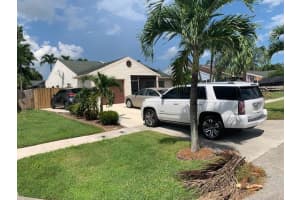 5157  Canal Circle  S, Lake Worth Beach, FL 33467 Sold 12/01/22