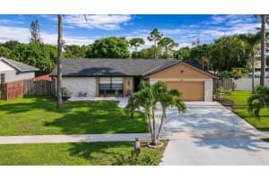 152  Parkwood Drive, Royal Palm Beach, FL 33411 Sold 11/18/22