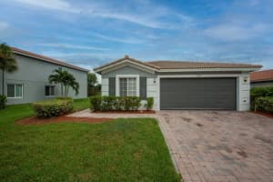 1950 SW Newport Isles Boulevard, Port Saint Lucie, FL 34953 Sold 01/19/23