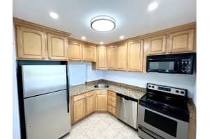 3  Abbey Lane   207, Delray Beach, FL 33446 Sold 10/17/22