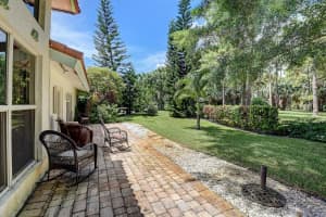 654 W Lakewoode Circle, Delray Beach, FL 33445 Sold 11/17/22