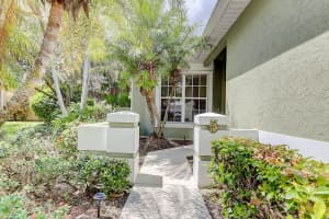 1832 SW Willowbend Lane Lane, Palm City, FL 34990 Sold 11/28/22