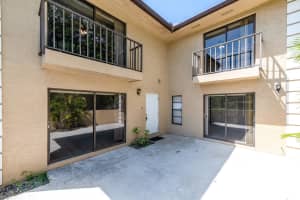 1458 N Lawnwood Circle   28d, Fort Pierce, FL 34950 Sold 01/27/23