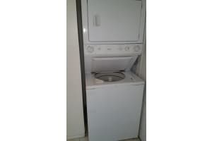 208  Lake Pointe Drive   105, Oakland Park, FL 33309 Sold 11/14/22