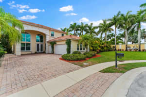 136  Casa Grande Court, Palm Beach Gardens, FL 33418 Sold 10/11/22