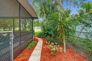 5336  Courtney Circle, Boynton Beach, FL 33472 Sold 11/18/22