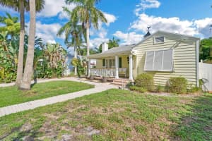 215 33rd St, West Palm Beach, FL 33407, Sold 10/27/22