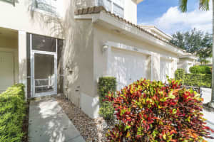 9962  Lago Drive, Boynton Beach, FL 33472 Sold 01/03/23