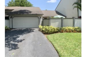 13416  Bedford Mews Court, Wellington, FL 33414 Sold 11/30/22