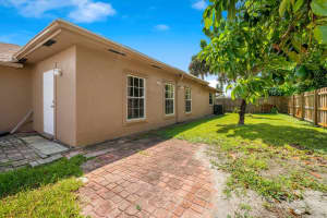 2524  Westchester Drive, Riviera Beach, FL 33407 Sold 02/22/23