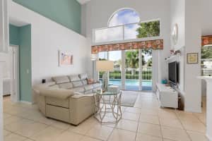 28  Lawrence Lake Drive, Boynton Beach, FL 33436 Sold 04/28/23