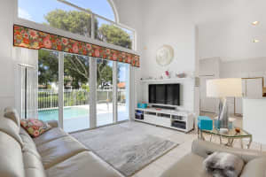 28  Lawrence Lake Drive, Boynton Beach, FL 33436 Sold 04/28/23