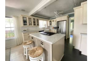 859  Sunset Road, West Palm Beach, FL 33401 Sold 12/07/22