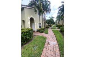 418  Lake Monterey Circle, Boynton Beach, FL 33426 Sold 10/14/22