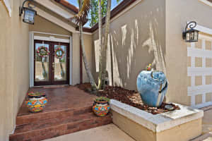 102 Sandpiper Cir, Jupiter, FL 33477, Sold 01/17/23