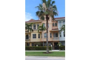 2542  Gardens Parkway, Palm Beach Gardens, FL 33410 Sold 10/07/22
