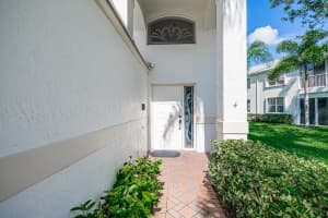 7863  Laina Lane   4, Boynton Beach, FL 33437 Sold 10/31/22