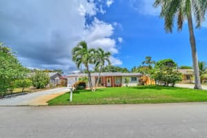 2745 Cambridge Rd, Lake Worth, FL 33462, Sold 04/10/23