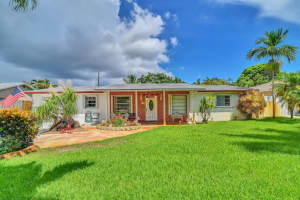 2745 Cambridge Rd, Lake Worth, FL 33462, Sold 04/10/23