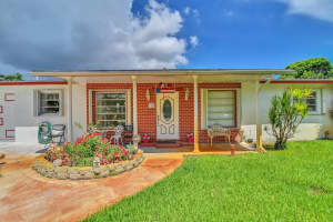 2745 Cambridge Rd, Lake Worth, FL 33462, Sold 04/10/23