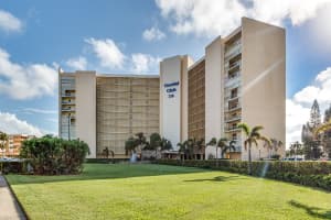 336  Golfview Road   414, North Palm Beach, FL 33408 Sold 03/30/23