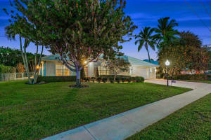 19068 SE Loxahatchee River Road, Jupiter, FL 33458 Sold 01/24/23