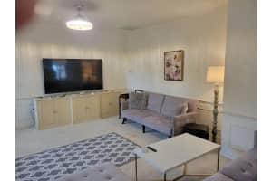 604  Centre Court  SW 102, Vero Beach, FL 32962 Sold 04/28/23