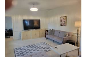 604  Centre Court  SW 102, Vero Beach, FL 32962 Sold 04/28/23